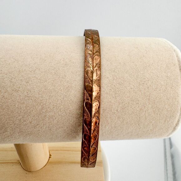 Vintage Etched Copper Heart Cuff Bracelet Leaf Pattern Boho Rustic Southwestern - Picture 4 of 6